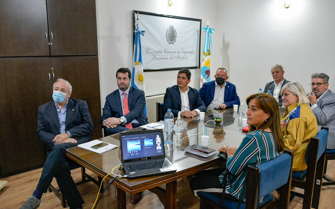 Importante reunión del Ferrocarril Unión Pacífico en Mendoza